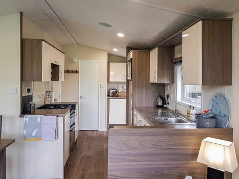 Kitchen | GlenBeagles Lodge, Dollar, near Stirling
