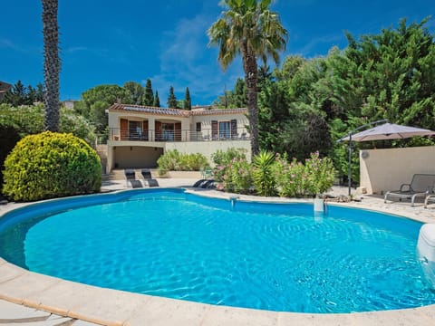 Holiday Home Swimming Pool