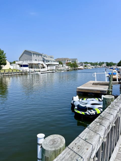 There’s lots of time to boat, jet ski, paddle, swim, fish and even go crabbing