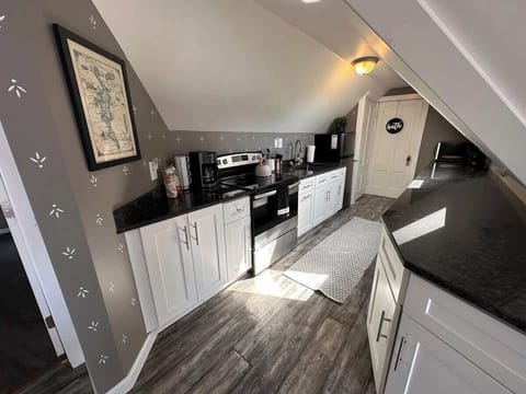 Full kitchen with coffee station