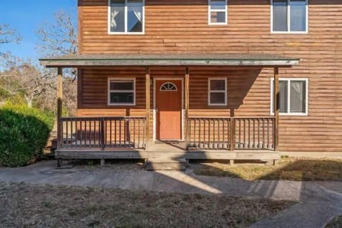 Where charm and coziness flow together