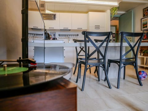 Enjoy our private collection of vintage Italian vynils!