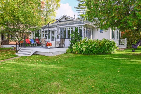 Front on Cottage- Big White Fish Lake- Cottage rental