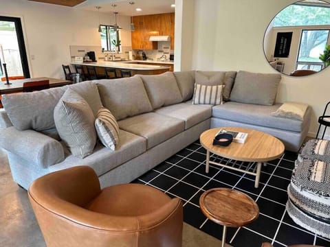 queen memory foam pull out