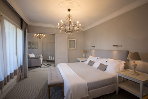 Suite, Terrace | Premium bedding, minibar, in-room safe, soundproofing