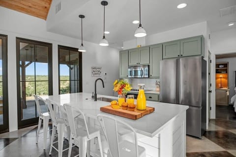 Kitchen Island with bar stools