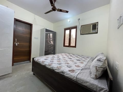 Deluxe Double Room | Desk, soundproofing, free WiFi