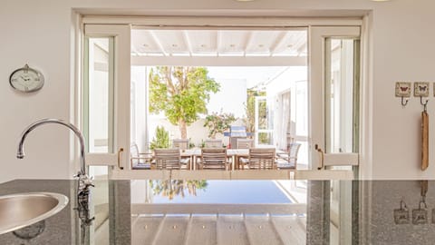 House | 4 bedrooms, Internet