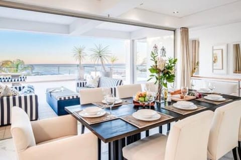 House | 5 bedrooms, desk, Internet