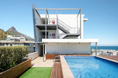 House | 2 bedrooms, desk, Internet