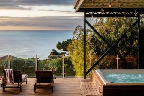 House | 7 bedrooms, desk, Internet