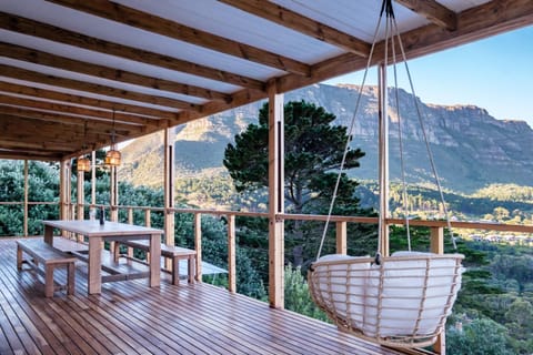 Villa | 6 bedrooms, desk, Internet