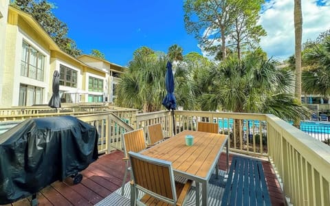 Deck with Pool Access