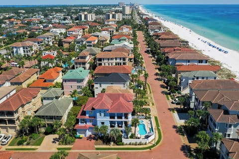 Private Gulf Front Community