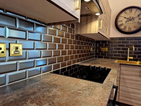 Fridge, dishwasher, electric kettle, toaster