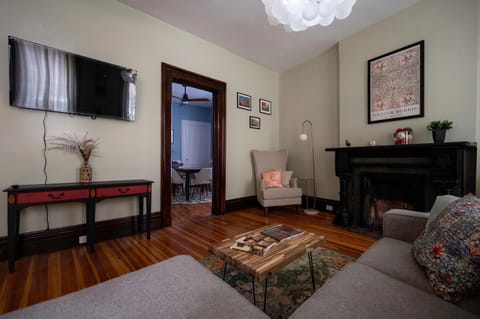 First floor lounge - common area