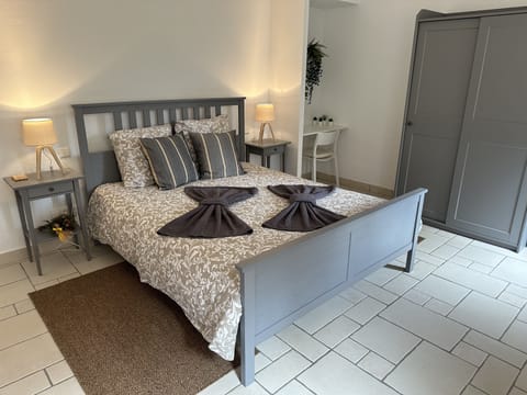 Bedroom - 160*200 bed (1)