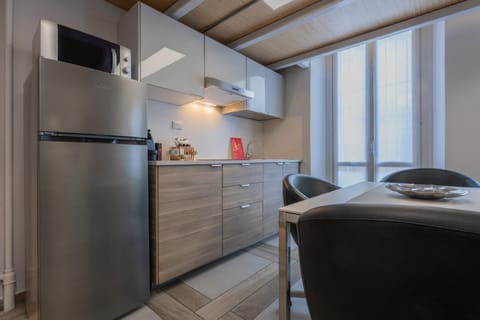 Apartment | Private kitchen | Stovetop