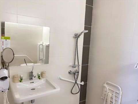 Free toiletries, hair dryer