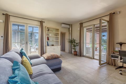 Villa | Living area