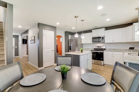 House (4 Bedrooms) | Interior