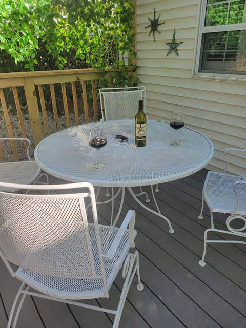 deck dinette 