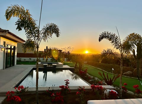 Sunrise at Las Colinas 16