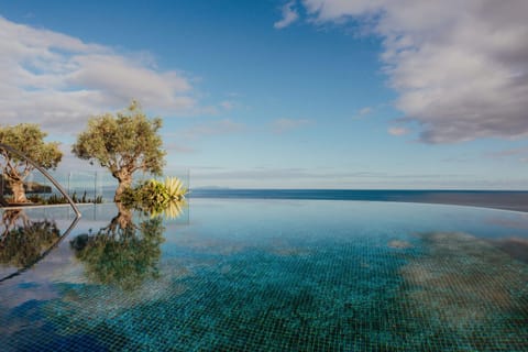 2 indoor pools, 3 outdoor pools, pool umbrellas, sun loungers
