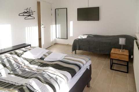 Family Room | Free WiFi, bed sheets