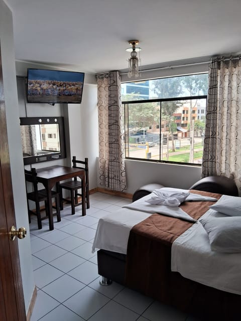 Panoramic Single Room, 1 Queen Bed | Desk, free WiFi