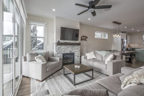 Silver Sage Retreat is a cozy, modern duplex that is perfect for Families 