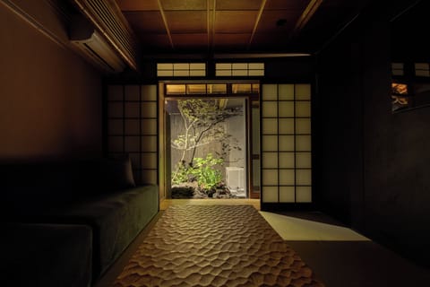 House | Living area | 55-inch flat-screen TV with digital channels, Netflix, heated floors