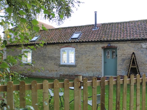 Cottage | Property grounds