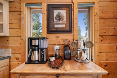 Coffee Station with Premium Grinder