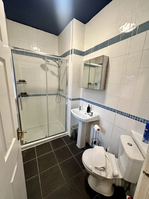 Broomfield Place Bathroom 1 