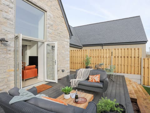 Cottage | Property grounds