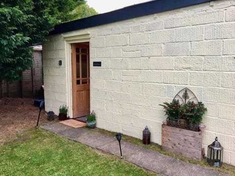 Annexe with double bed and shower room...called Pilgrims Haven.