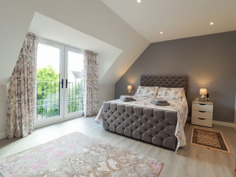 Cottage | Interior