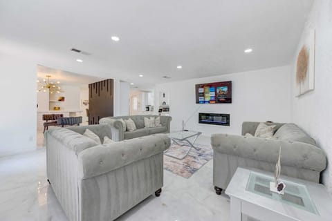 Large and comfortable living room