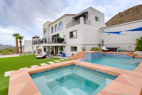 Phoenix Vacation Rental | 5BR | 4.5BA | 4,100 Sq Ft | 3 Exterior Steps Required