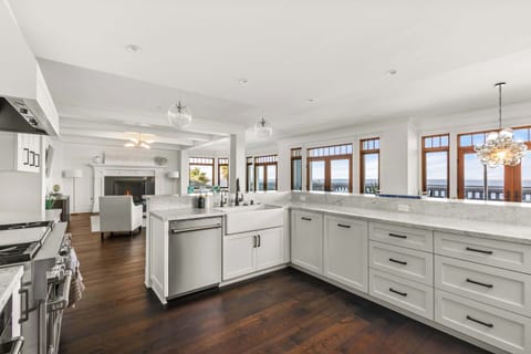 Indulge in a day of culinary delights in our spacious kitchen, all while enjoying breathtaking views.