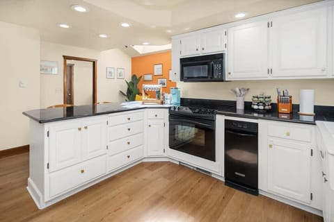 Here is the well equipped kitchen