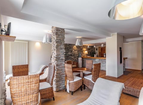 Sauna, hot tub, massages