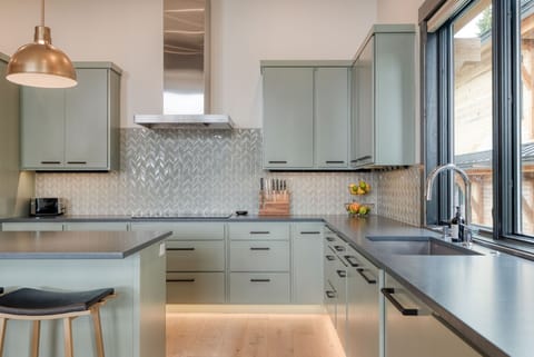 Double Kitchen Sinks and Two Dishwashers for large group meals