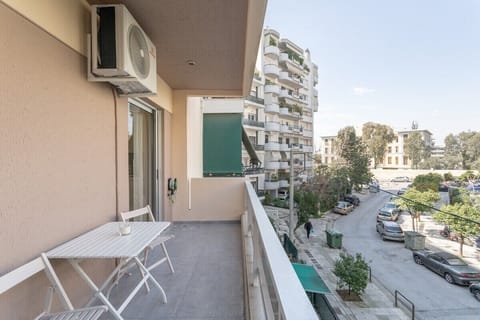 Spacious Balcony on quiet road, just minutes form Syggrou Avenue