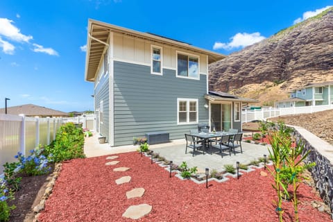 Eco Responsible Backyard BBQ Area