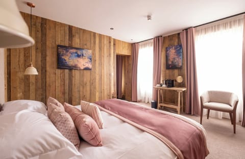 Deluxe Suite | Free WiFi, bed sheets