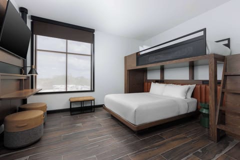 Premium bedding, Tempur-Pedic beds, in-room safe, desk