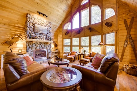 Packwood Vacation Rental | 3BR | 2BA | 2,000 Sq Ft | Stairs Required