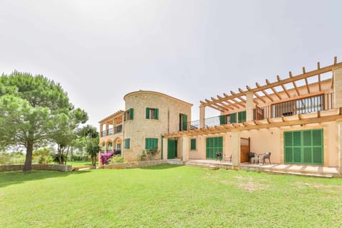 Facade/entrance,Garden